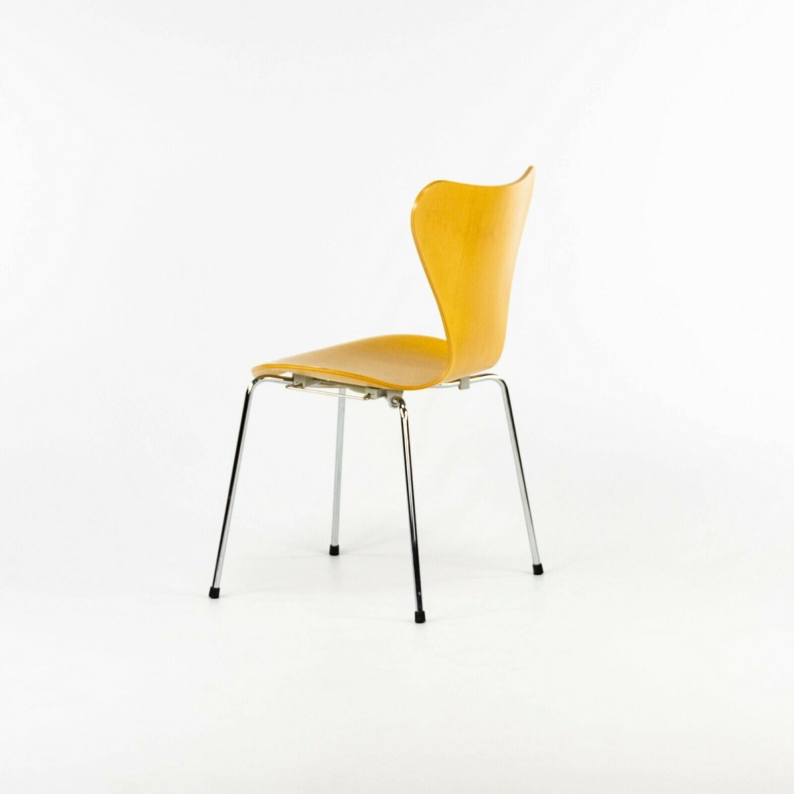 2001 Arne Jacobsen for Fritz Hansen Knoll Series 7 Stacking and Interlocking Chairs