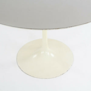 1960s Eero Saarinen for Knoll Tulip Dining Table and Four White Tulip Side Chairs