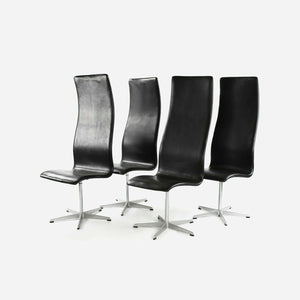 1960s Set of Four Arne Jacobsen for Fritz Hansen High Oxford Dining Chairs in Black Vinyl