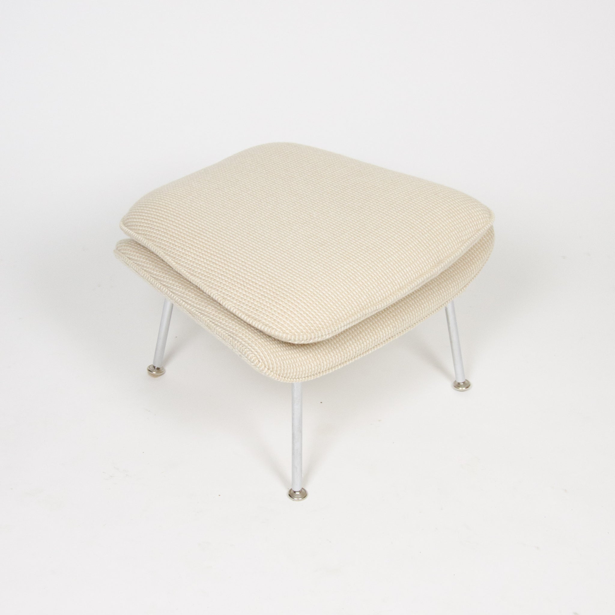 SOLD Eero Saarinen Womb Chair Knoll International Mid-Size Ivory Cato Fabric MINT!