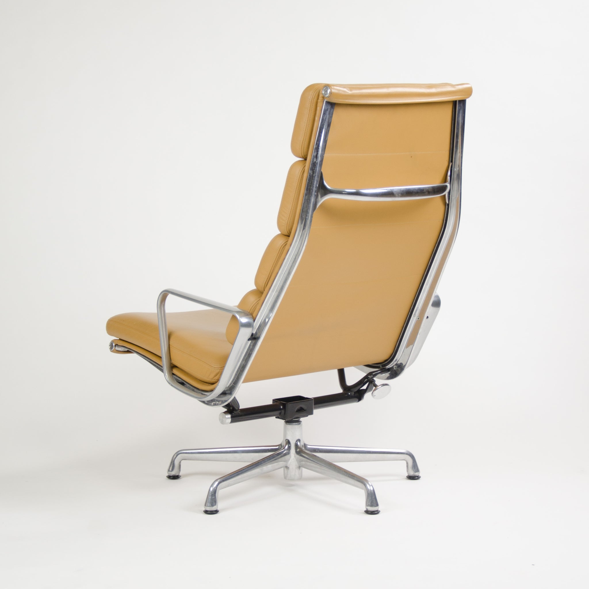 SOLD Eames Herman Miller High Soft Pad Aluminum Group Lounge Chair Leather MINT!