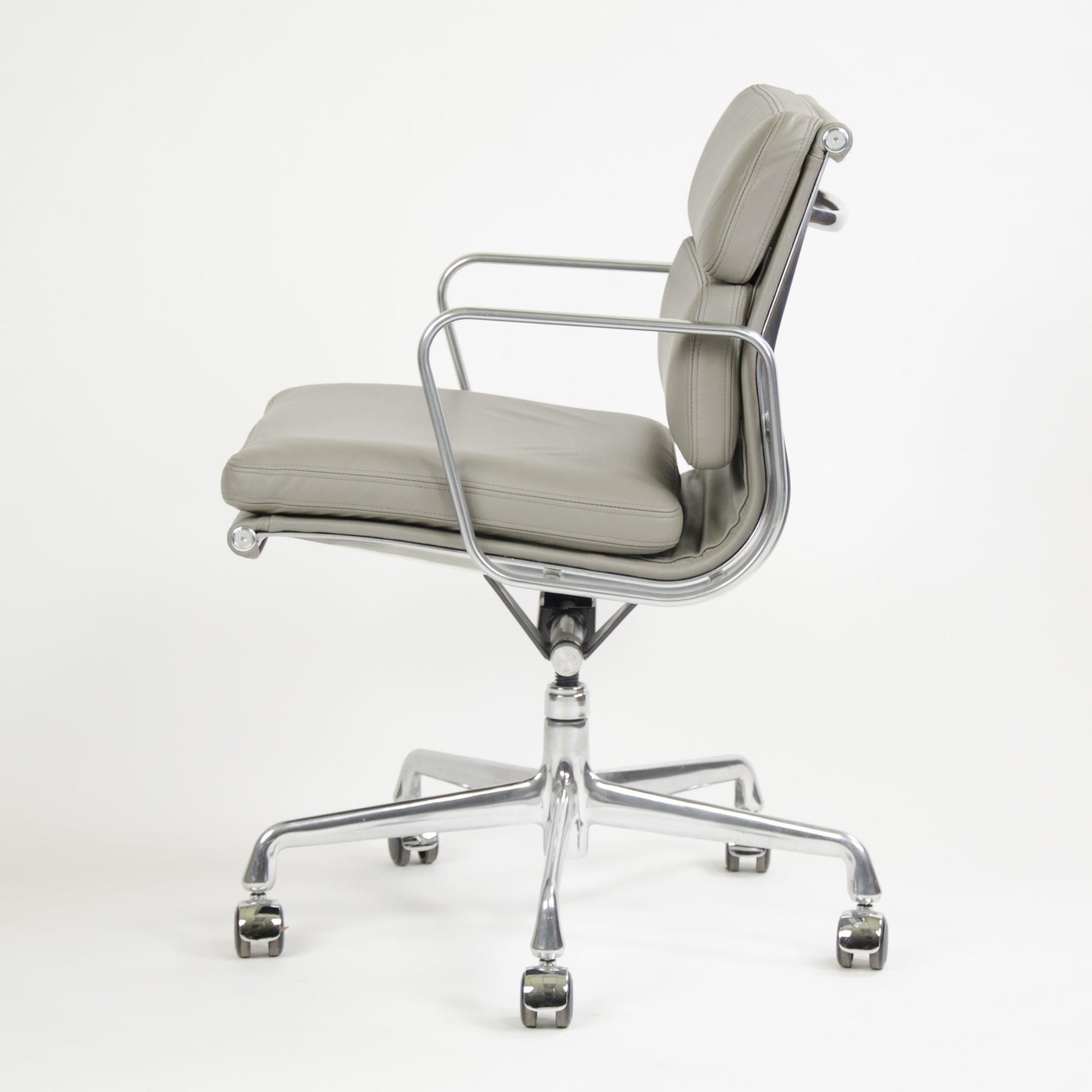 SOLD Herman Miller Eames Soft Pad Aluminum Group Chair Light Gray Leather 2013