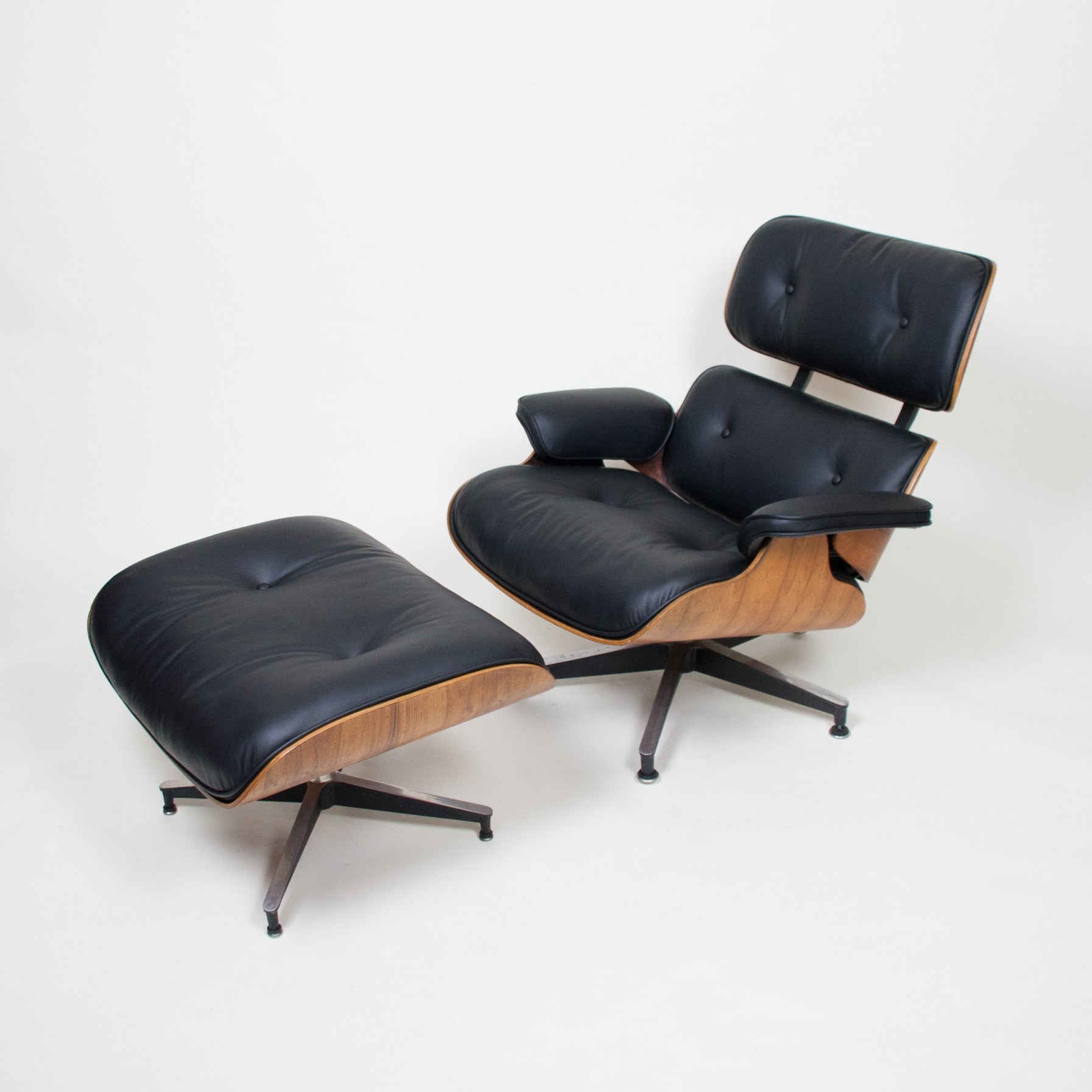 SOLD 1970's Herman Miller Eames Lounge Chair & Ottoman Rosewood 670 671 New Cushions