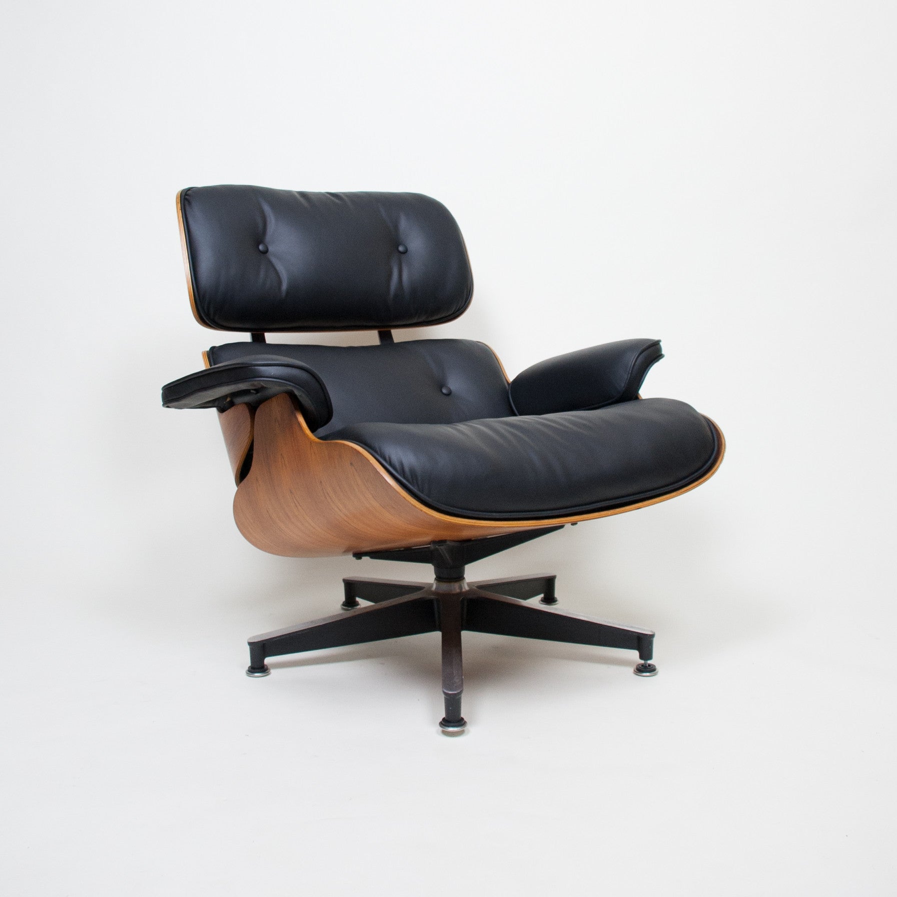 SOLD 1970's Herman Miller Eames Lounge Chair & Ottoman Rosewood 670 671 New Cushions