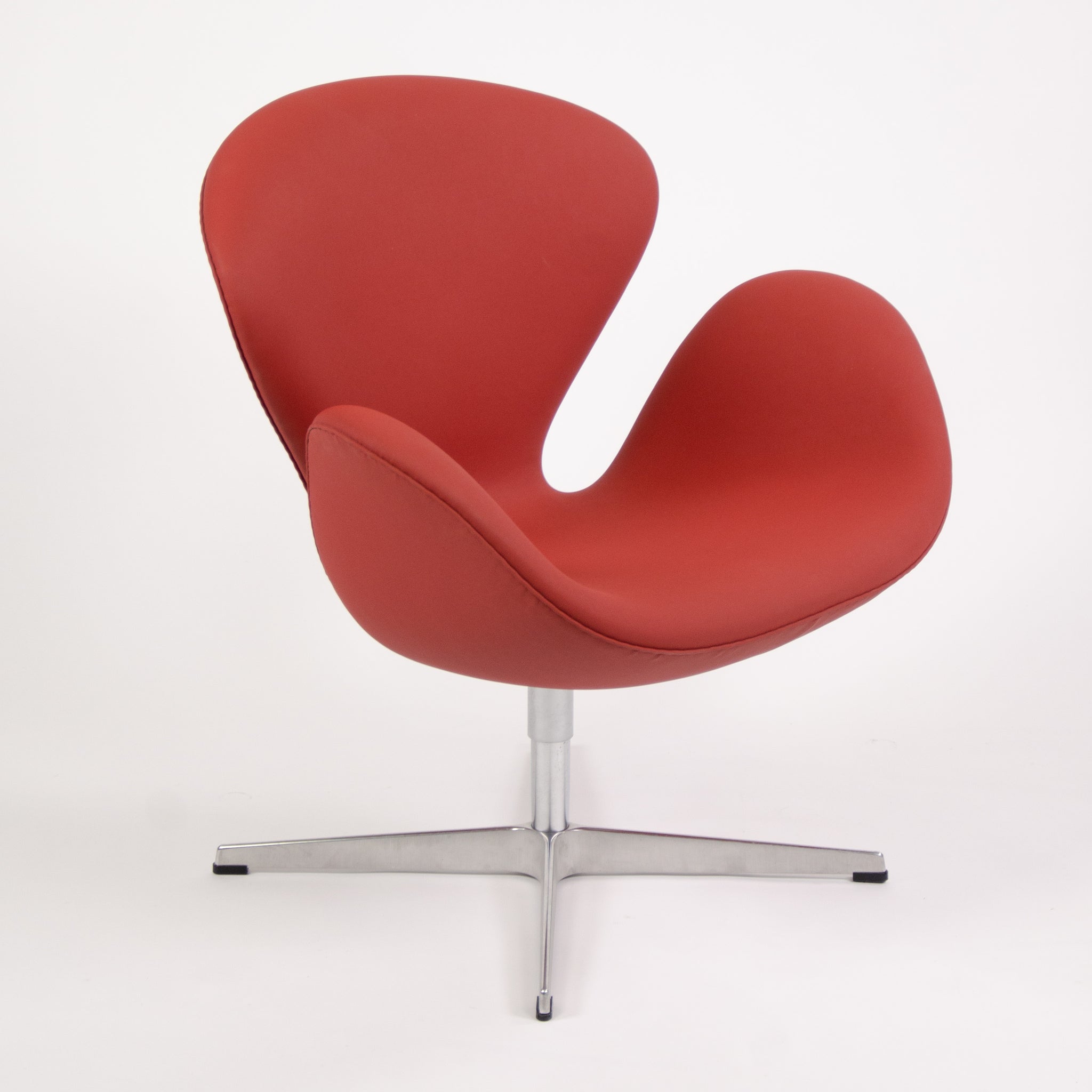 SOLD 2010 Arne Jacobsen for Fritz Hansen Denmark Swan Chair Red Upholstery Knoll MINT