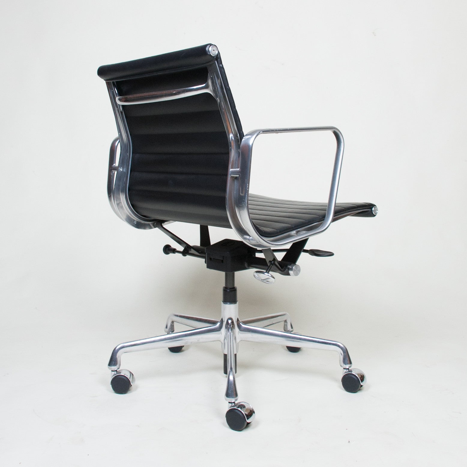 SOLD Eames Herman Miller Low Back Aluminum Group Chairs 2 Available