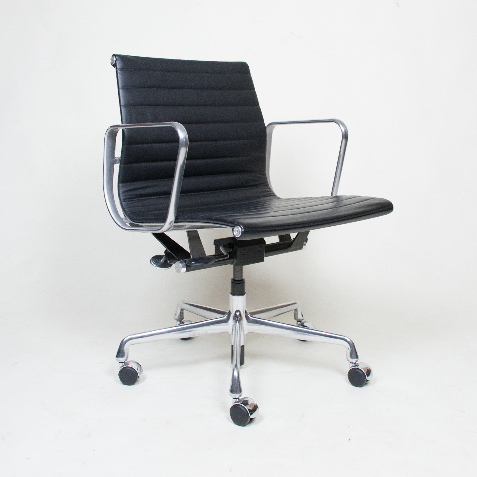 SOLD Eames Herman Miller Low Back Aluminum Group Chairs 2 Available