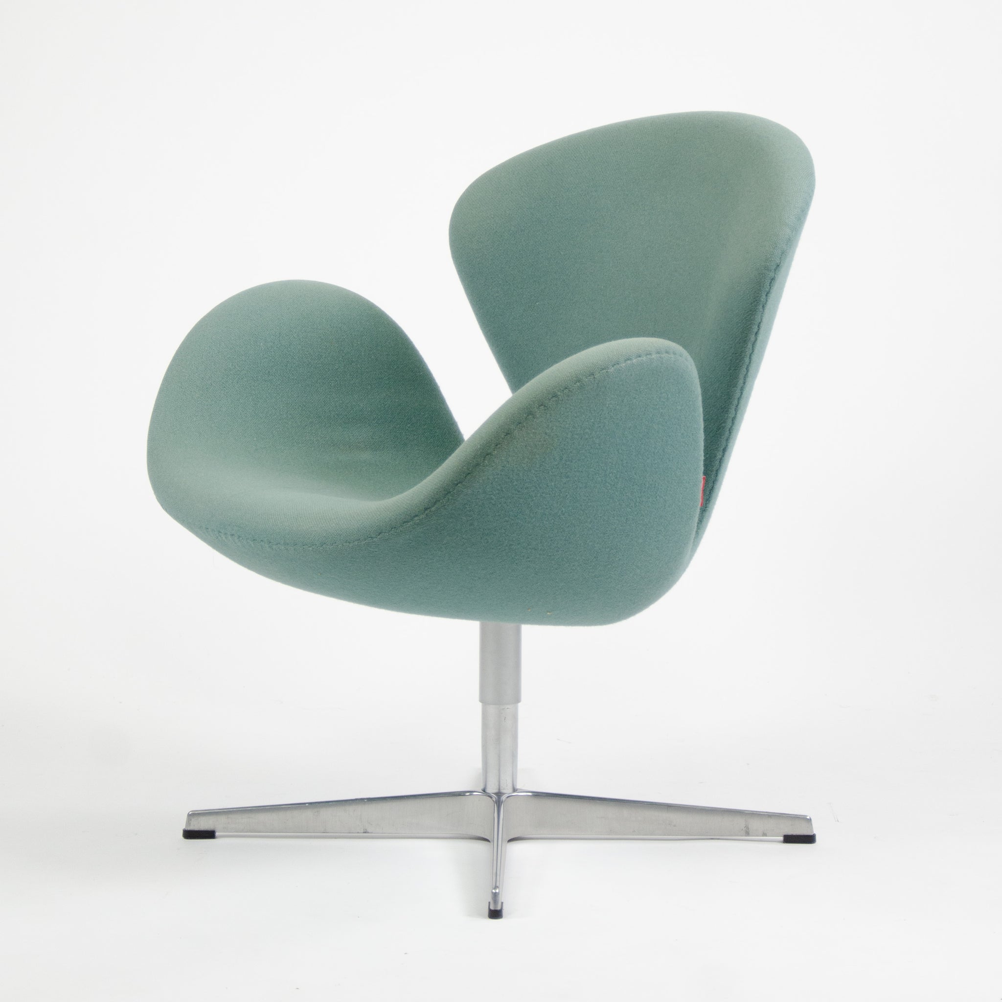 SOLD Arne Jacobsen Fritz Hansen Denmark Swan Chair Turquoise Upholstery 2008