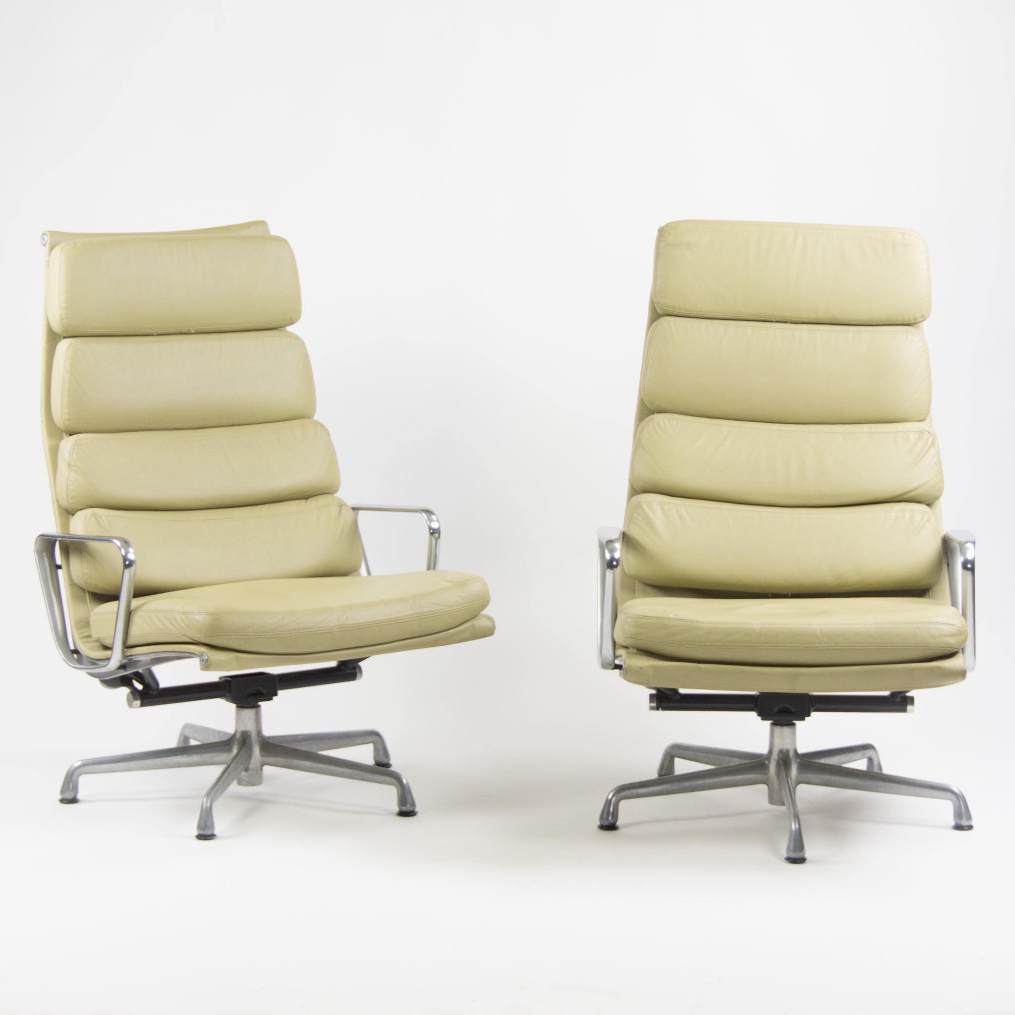 SOLD Herman Miller Eames Soft Pad Aluminum Group Lounge Chairs Leather 2x 2007