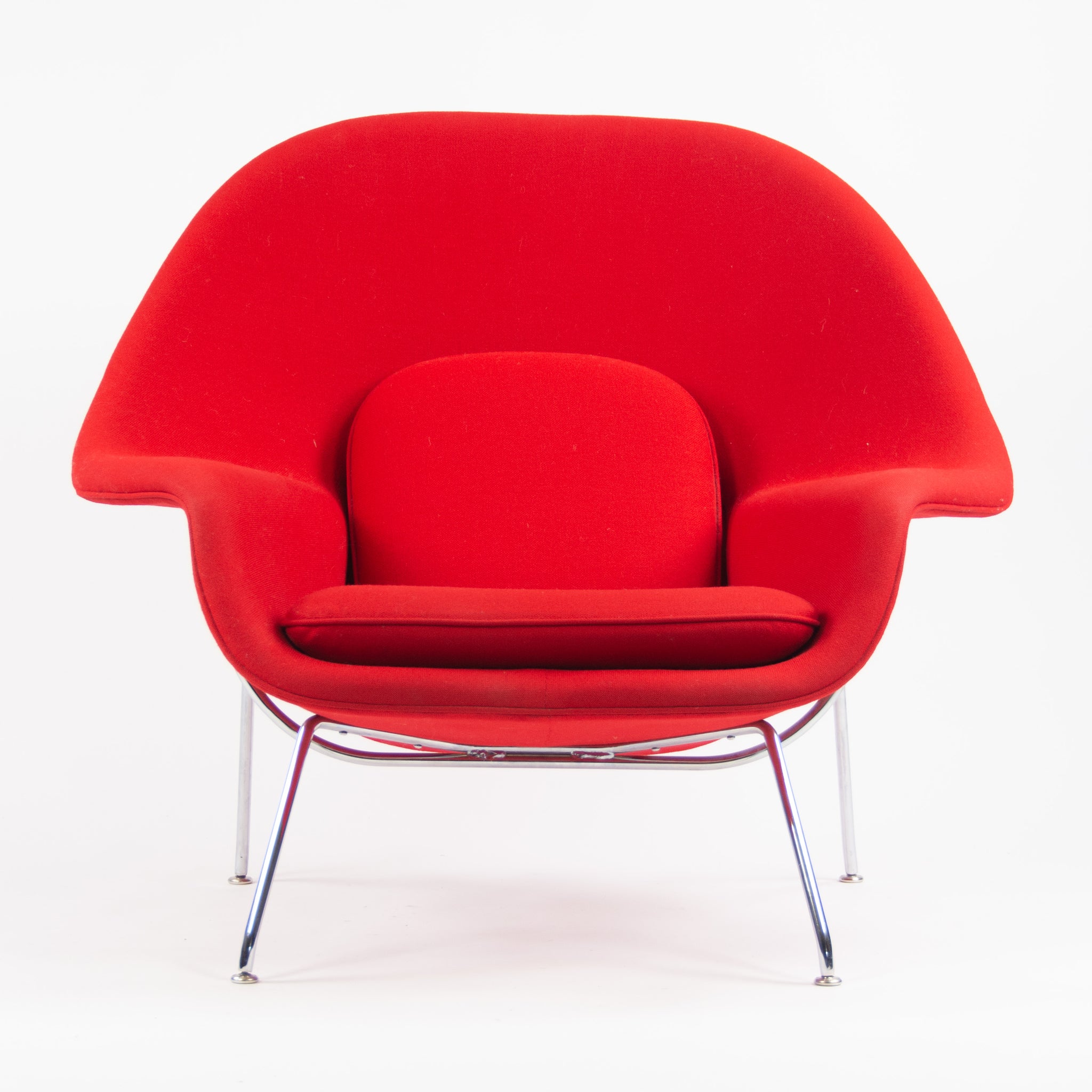 SOLD 2000's Eero Saarinen Womb Chair and Ottoman Knoll Studio Full-Size Red Hopsack