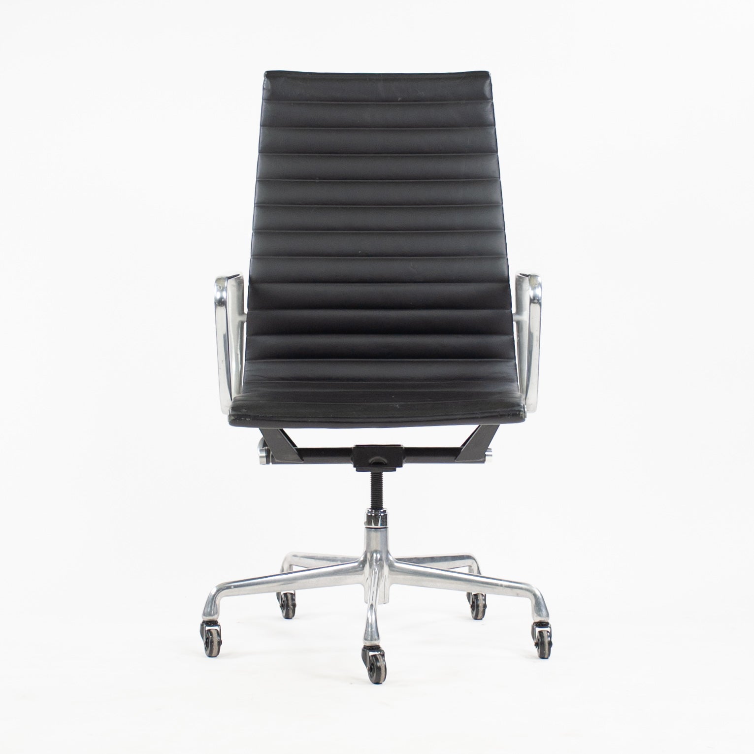 SOLD Herman Miller Eames 2008 Leather High Executive Aluminum Group Desk Chair Black