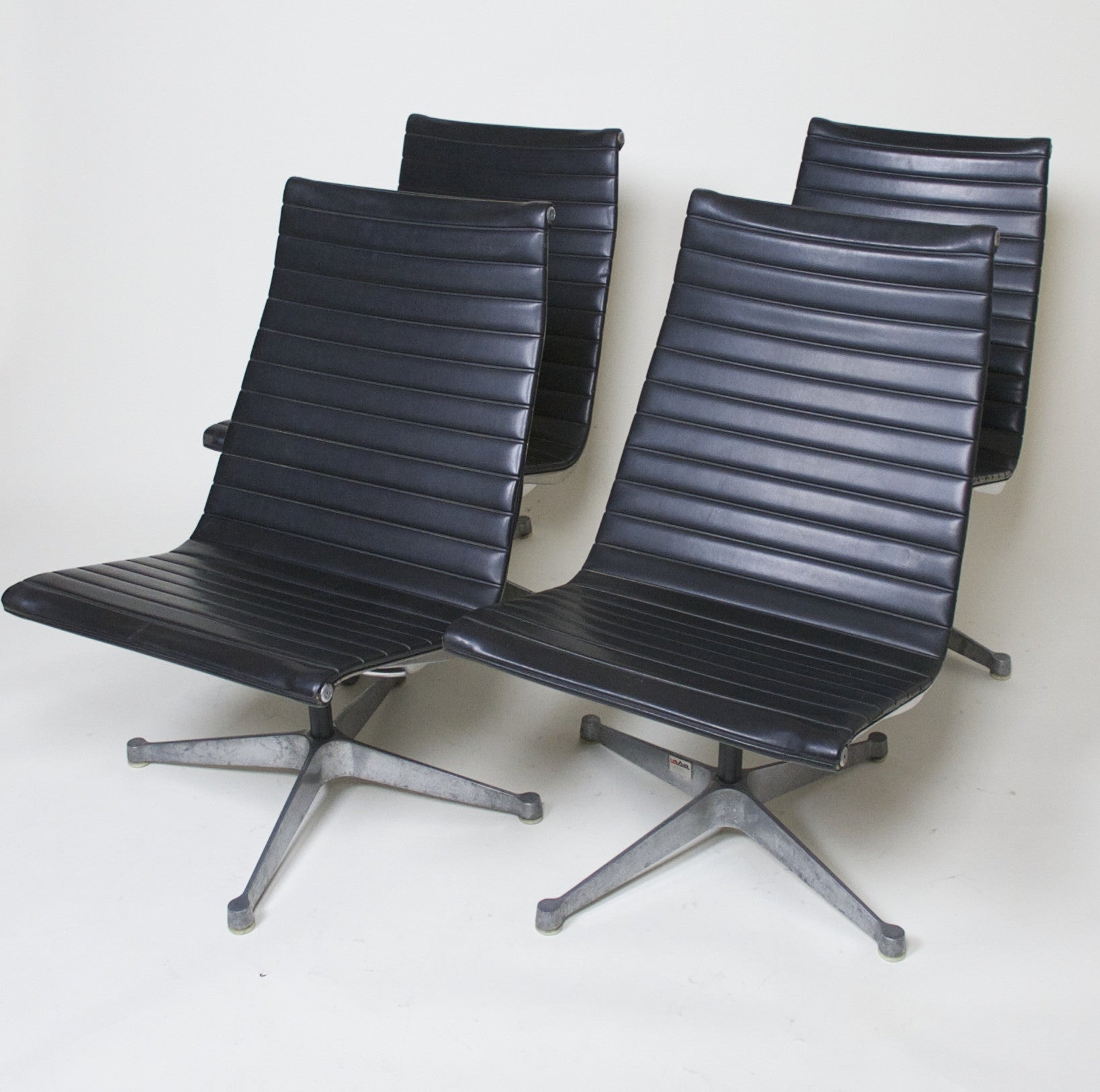 SOLD Eames Herman Miller Aluminum Group Lounge Chair Armless, Quantity 4