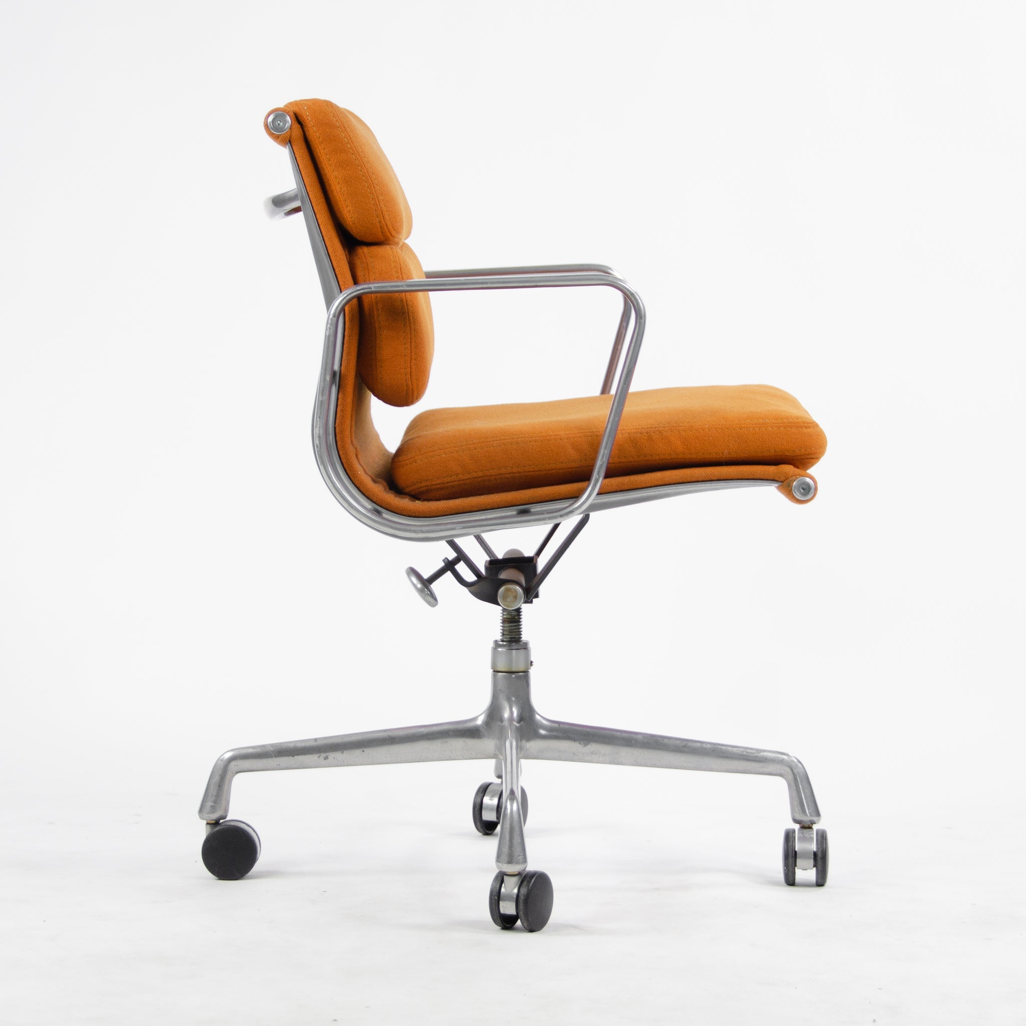 SOLD 1980 Eames Herman Miller Soft Pad Aluminum Group Desk Chair Orange Hopsack 4x