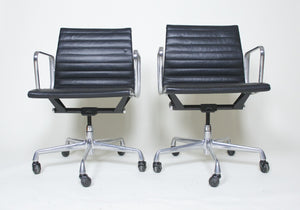 SOLD Eames Herman Miller Aluminum Group Executive Desk Chair Black Leather 2 Available