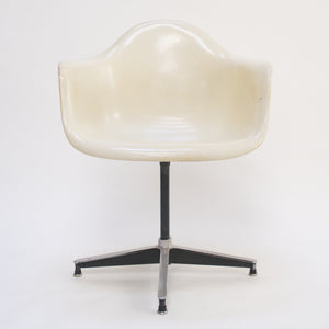 SOLD Eames Herman Miller Ivory Fiberglass Shell Chair Rare Base Arm Shell 1955 PSC