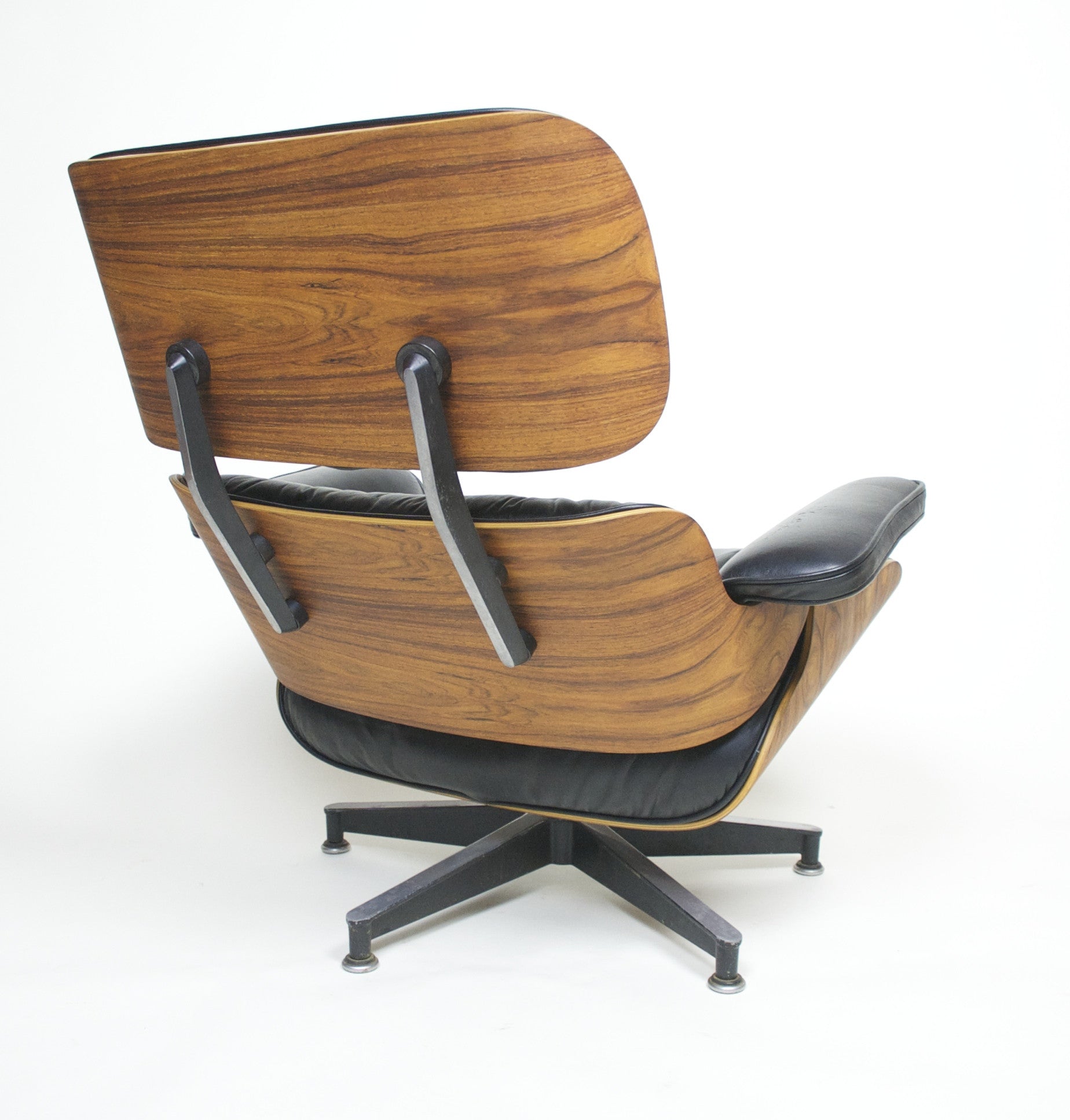 SOLD 1978 Herman Miller Eames Lounge Chair & Ottoman Rosewood 670 671