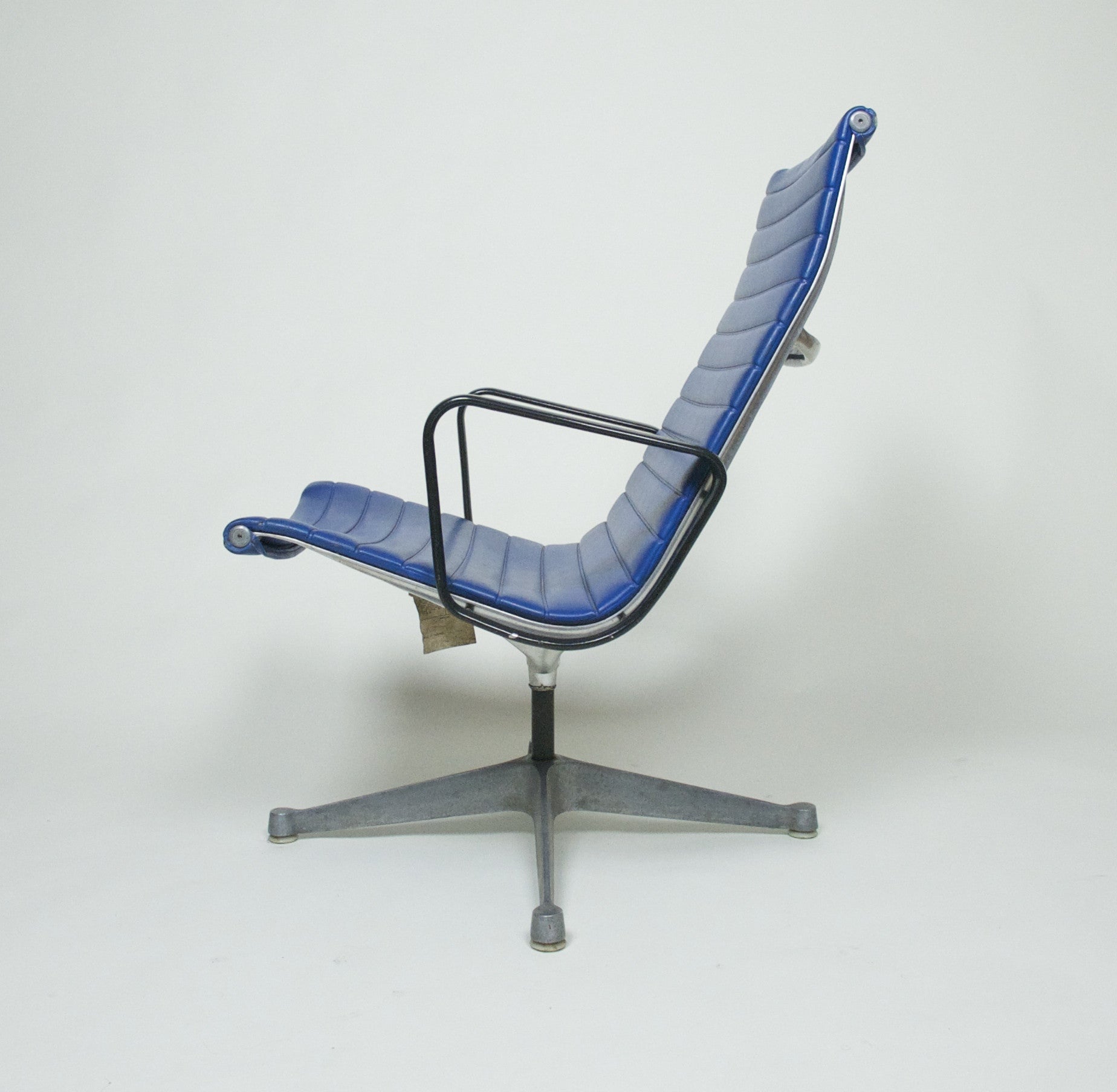 SOLD Eames Herman Miller Aluminum Group Lounge Chair, Near Mint and Blue