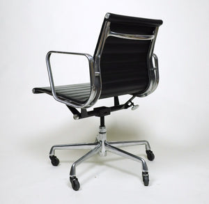 SOLD Eames Herman Miller Aluminum Group Executive Chair Black Leather 4 Available